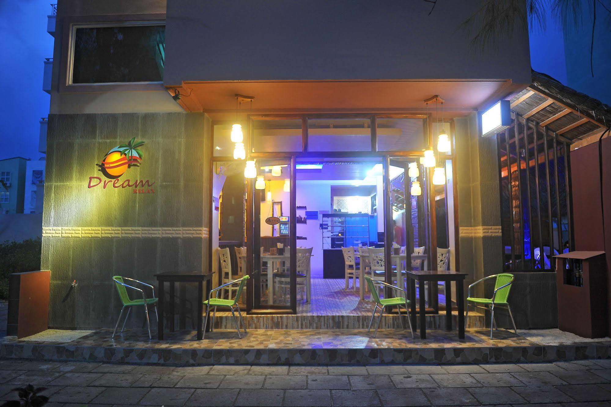 โรงแรมดรีม รีแลกซ์ ฮุลฮูมาเล ภายนอก รูปภาพ